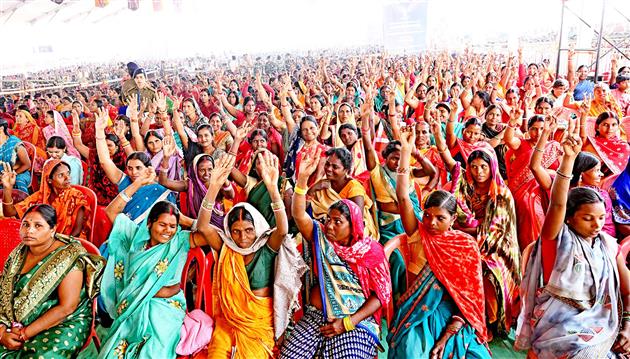 Gathering at Janjatiya Gaurav Divas Celebrations at Jamui, in Bihar on November 15, 2024. PM addressing on the occasion.