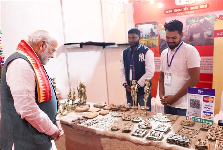 PM visits an exhibition at Jamui, in Bihar on November 15, 2024.