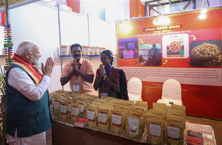 PM visits an exhibition at Jamui, in Bihar on November 15, 2024.