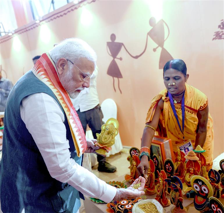 PM visits an exhibition at Jamui, in Bihar on November 15, 2024.