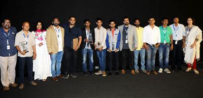 
The Director Miransha Naik with the Cast and Crew of the Konkani movie, JUZE at the Presentation, during the 48th International Film Festival of India (IFFI-2017), in Panaji, Goa on November 23, 2017. :Ministry of Information & Broadcasting