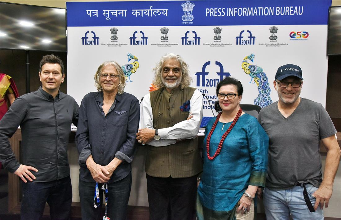 The International Jury Members of the IFFI-2017, Muzaffar Ali, Roger Christian, Tzahi Grad, Maxine Williamson and Vladislav Opelyants, at a press conference, during the 48th International Film Festival of India (IFFI-2017), in Panaji, Goa on November 25, 2017.:Ministry of Information & Broadcasting