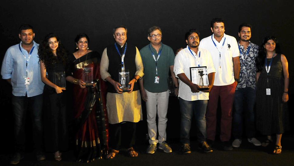 The Director Varun Narvekar with the Cast & Crew of the film MURAMBA (Marathi), at the Presentation, during the 48th International Film Festival of India (IFFI-2017), in Panaji, Goa on November 25, 2017.:Ministry of Information & Broadcasting