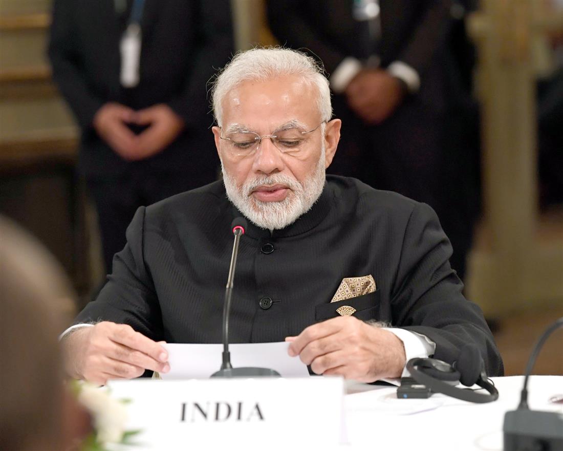 प्रधानमंत्री, श्री नरेंद्र मोदी, 30 नवंबर, 2018 को ब्यूनस आयर्स, अर्जेंटीना में आरआईसी (रूस, भारत, चीन) अनौपचारिक शिखर सम्मेलन के अवसर पर।:Prime Minister