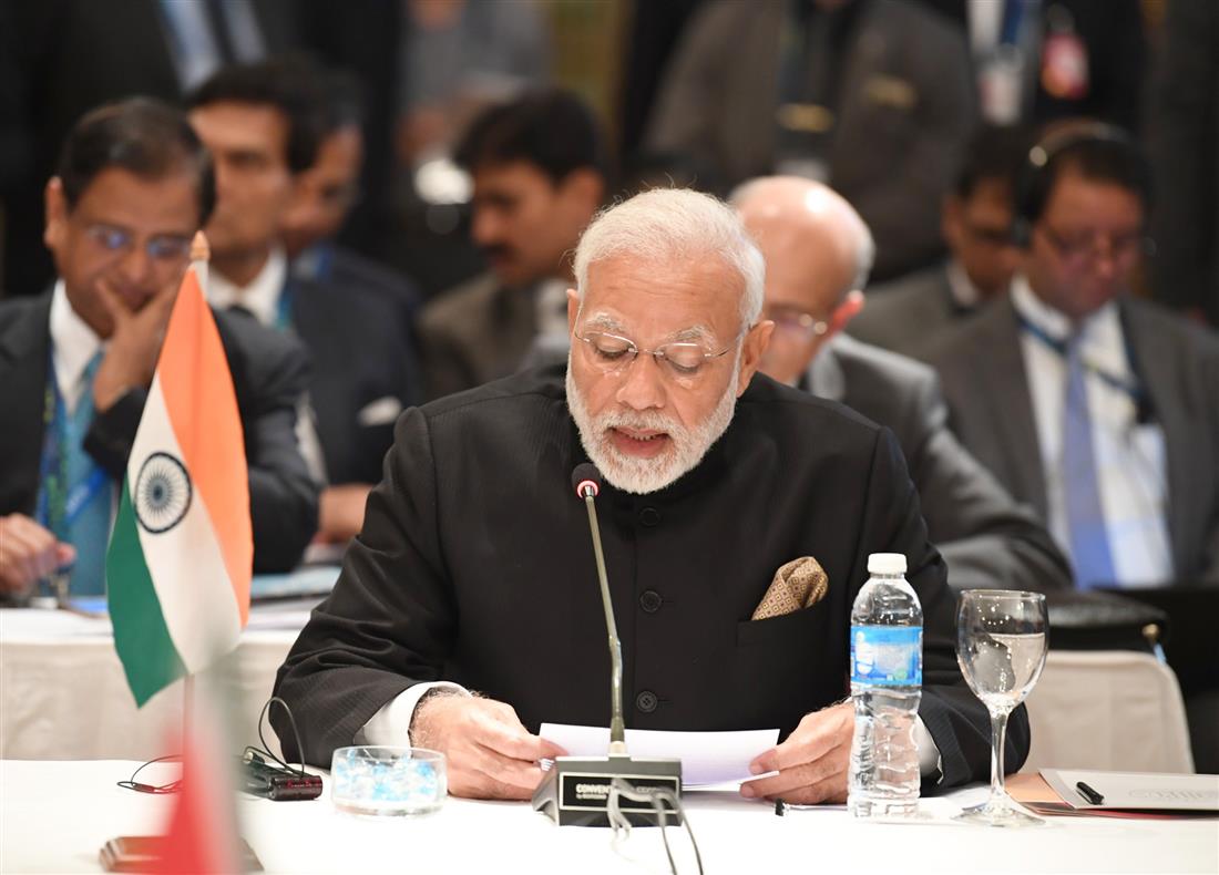 प्रधानमंत्री श्री नरेन्द्र मोदी 30 नवंबर 2018 को ब्यूनर्स आयर्स, अर्जेन्टीना में 13वें जी-20 शिखर सम्मेलन के दौरान ब्रिक्स राजनेताओं के साथ अनौपचारिक बैठक में:Prime Minister