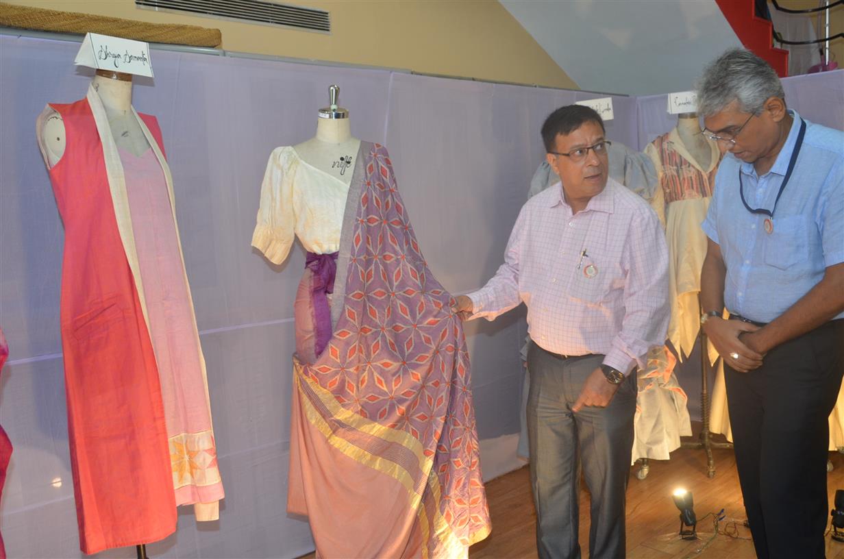 5.	Shri M.C.Chakrabortty, Jute Commissioner and Col. Subroto Biswas, Director, National Institute of Fashion Technology (NIFT) going through the exhibition of Handloom products organized as part of the 5th National Handloom Day by Weavers’ Service Centre, Kolkata under the Union Ministry of Textiles in collaboration with National Institute of Fashion Technology (NIFT), Kolkata on August, 07, 2019 in Kolkata. 