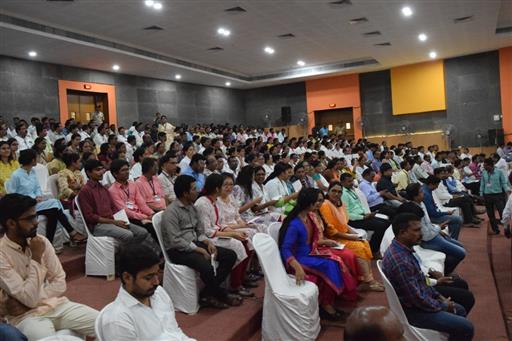 Students & faculty members of MGIMS present on the  occasion of the Golden Jubilee celebrations of Mahatma Gandhi Institute of Medical Sciences (MGIMS), Wardha on 17 August 2019.