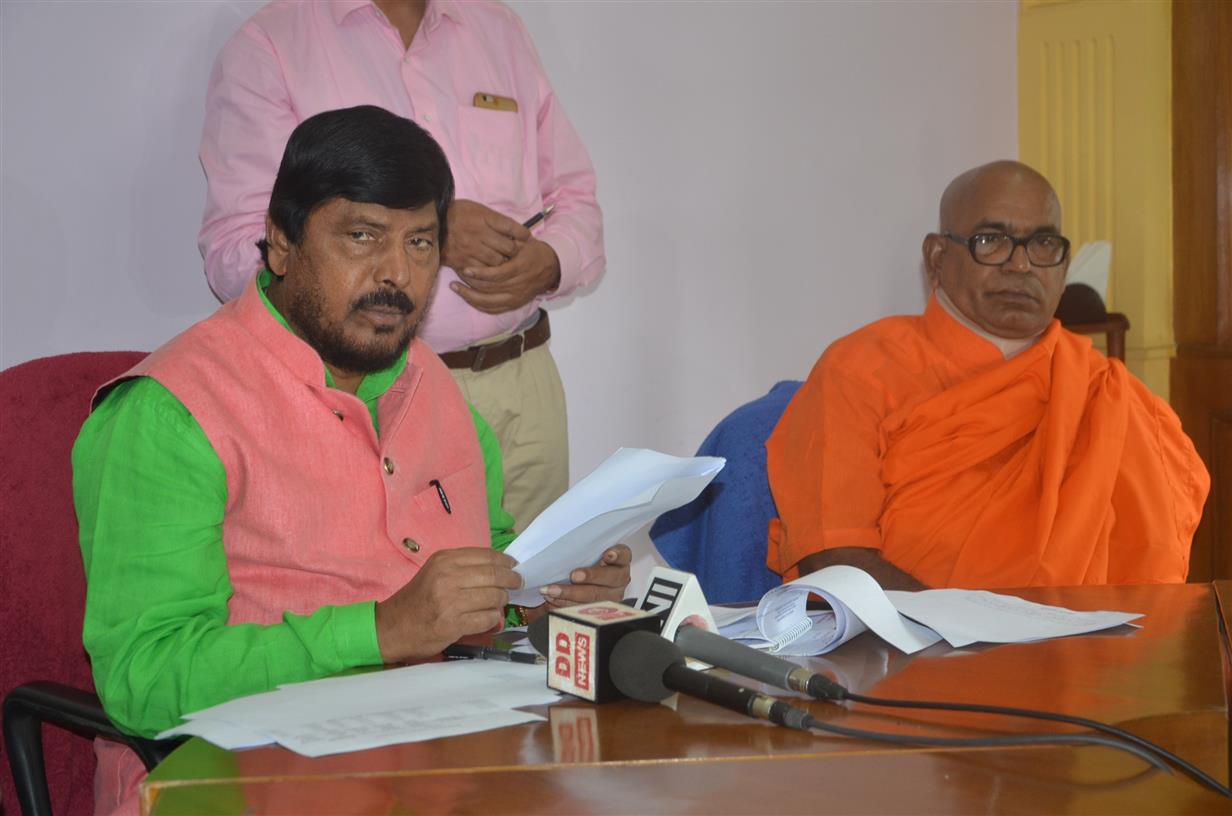 The Union Minister of State for Social Justice and Empowerment, Shri Ramdas Athawale addressing a press conference in Kolkata on August 20, 2019.