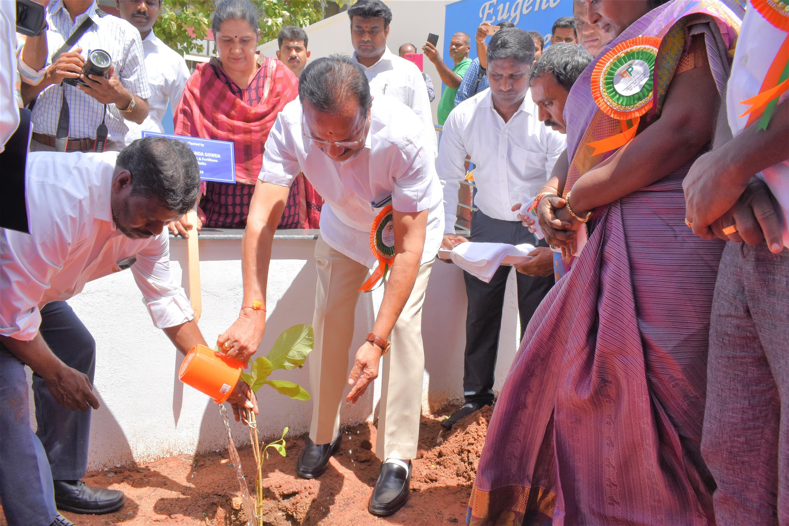 Shri. D. V. Sadananda Gowda, Union Minister for Chemicals & Fertilizers planting a tree sapling  during the inauguration of the Boys Hostel of the CIPET: Institute of Plastics Technology, Deptt. Of Chemicals & Petrochemicals, Ministry of Chemicals & Fertilizers at Chennai, today (August 29, 2019)  