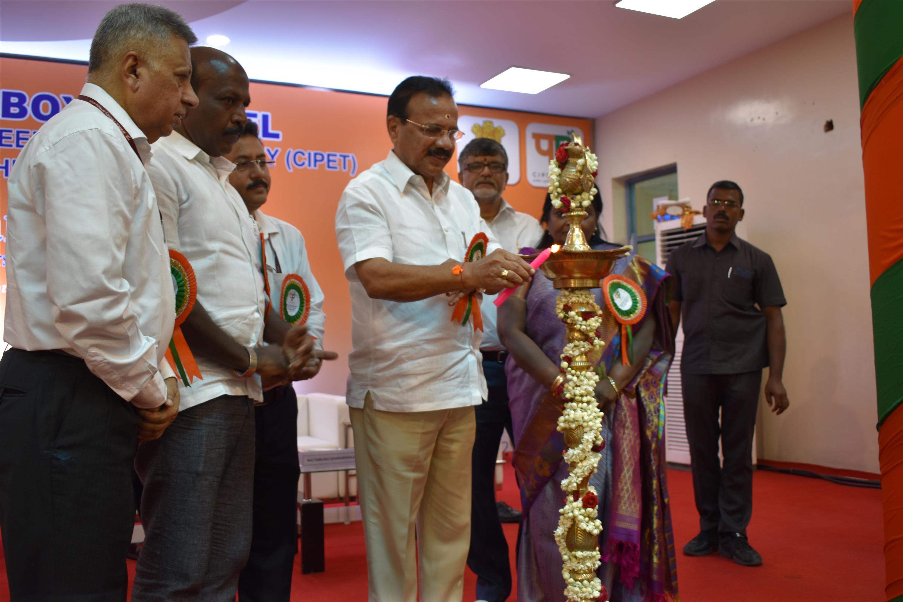 Shri. D. V. Sadananda Gowda, Union Minister for Chemicals & Fertilizers lighting the tradional lamp to mark the inauguration of the Boys Hostel of the CIPET: Institute of Plastics Technology, Deptt. Of Chemicals & Petrochemicals, Ministry of Chemicals & Fertilizers at Chennai, today (August 29, 2019)  