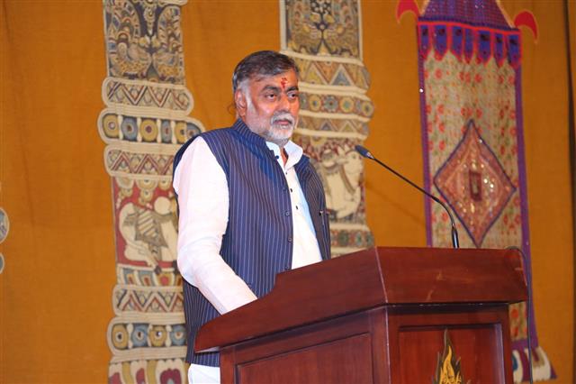 Shri Prahlad Singh Patel, Union Minister of State for Tourism and Culture (I/C) addressing the inaugural function of the 66th Annual Art Festival of Kalakshetra Foundation today at Chennai.  (December 20, 2019)