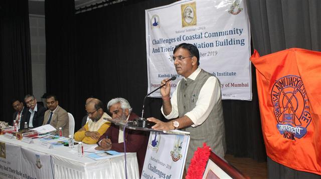 The  Minister of State (Independent Charge) for Ministry of Shipping and Minister of State for Chemical & Fertilizers, Shri Mansukh L. Mandaviya participating at a seminar titled “Challenges of Coastal Community and Their Role in Nation Building” in Mumbai on 20.12.2019.