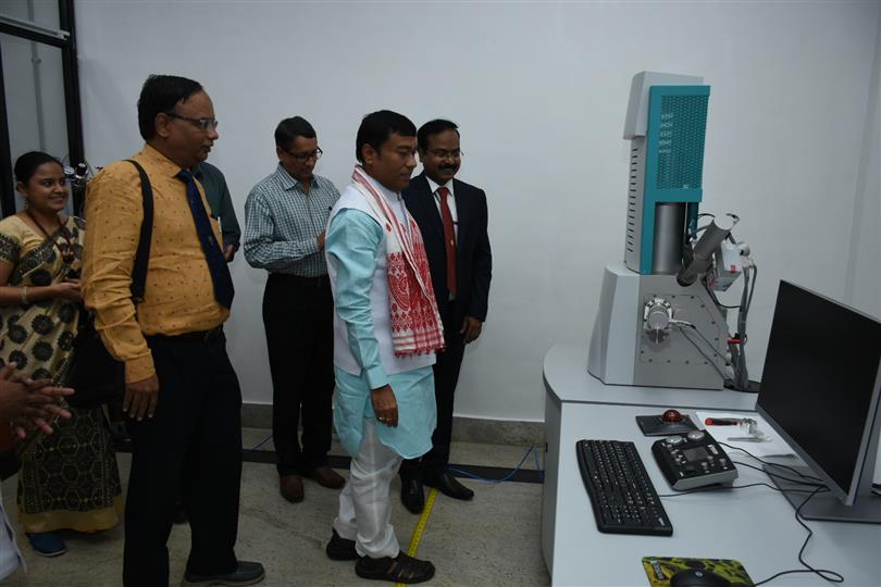 Shri Rameswar Teli, Union Minister of State for Food Processing Industries is visiting the Computational Modeling & Nanoscale Processing Unit at the Indian Institute of Food Processing Technology (IIFPT) in Thanjavur today (28.06.2019). 