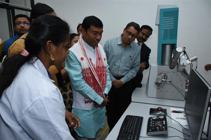 Shri Rameswar Teli, Union Minister of State for Food Processing Industries is visiting the Computational Modeling & Nanoscale Processing Unit at the Indian Institute of Food Processing Technology (IIFPT) in Thanjavur today (28.06.2019).