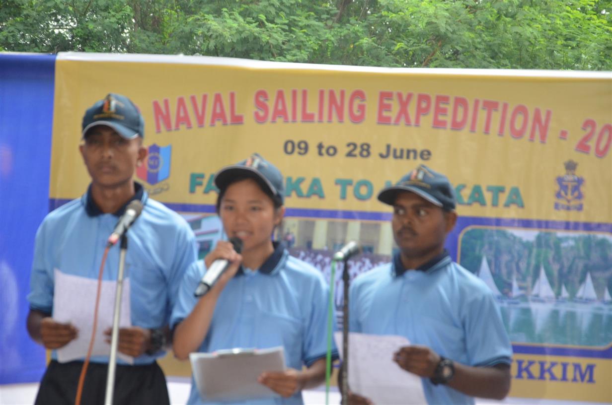 20 SENIOR WING GIRL CADETS AND 40 SENIOR WING BOYS CADETS OF NAVAL WING, NCC- WEST BENGAL & SIKKIM DIRECTORATE WHO FORMED THE TEAM OF SAILING EXPEDITION 2019 THAT STARTED FROM FARAKKA BARRAGE 2019 REACHED ‘MAN OF WAR’  JETTY ON THE BANKS OF RIVER HOOGHLY IN KOLKATA ON 28.06.2019.