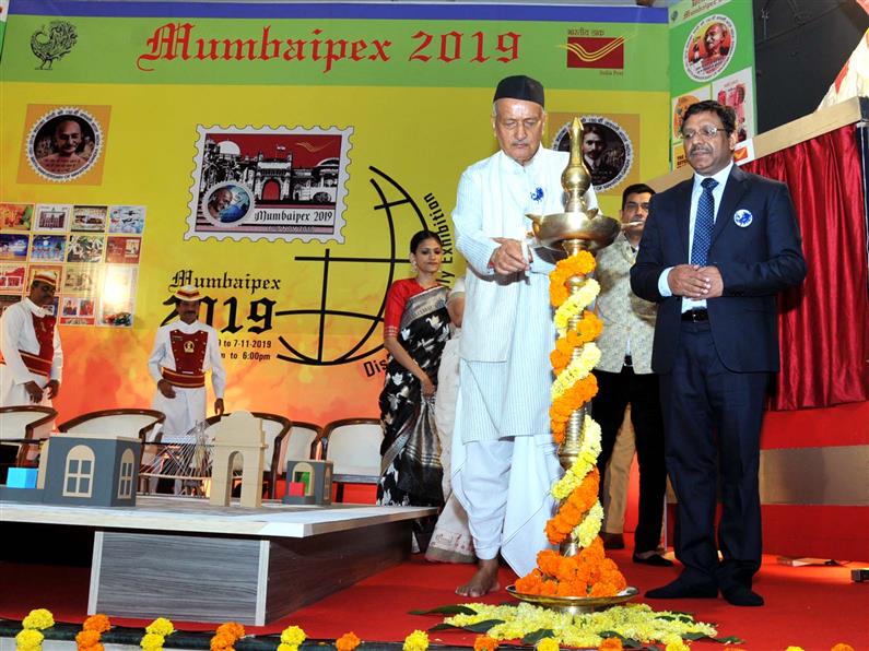 The Governor of Maharashtra Shri Bhagat singh Koshyari lighting the lamp to inaugurate “Mumbaipex 2019” District Philately Exhibition in Mumbai on November 6, 2019.