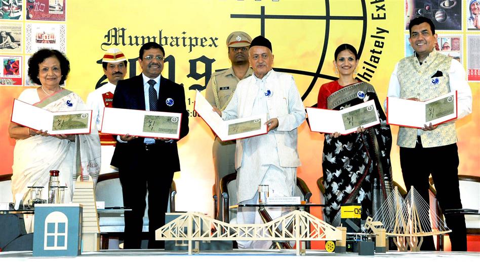 The Governor of Maharashtra Shri Bhagat singh Koshyari release of an unique special cover on the traditional Maharastrian cuisines by eminent chef shri Sanjeev Kapoor at  “Mumbaipex 2019” District Philately Exhibition in Mumbai on November 6, 2019.