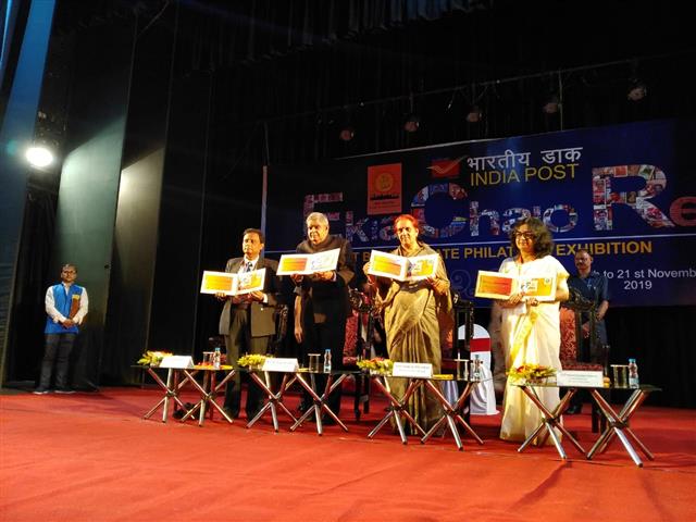 West Bengal governor, Shri Jagdeep Dhankhar releasing special cover on Mahatma Gandhi during inauguration of 9th state-level philatelic exhibition named “Ekla Chalo Re", organized by West Bengal Postal Circle at Academy of Fine Arts in Kolkata on November, 16, 2019. Chief Post Master General, Shri Gautam Bhattacharjee also seen.