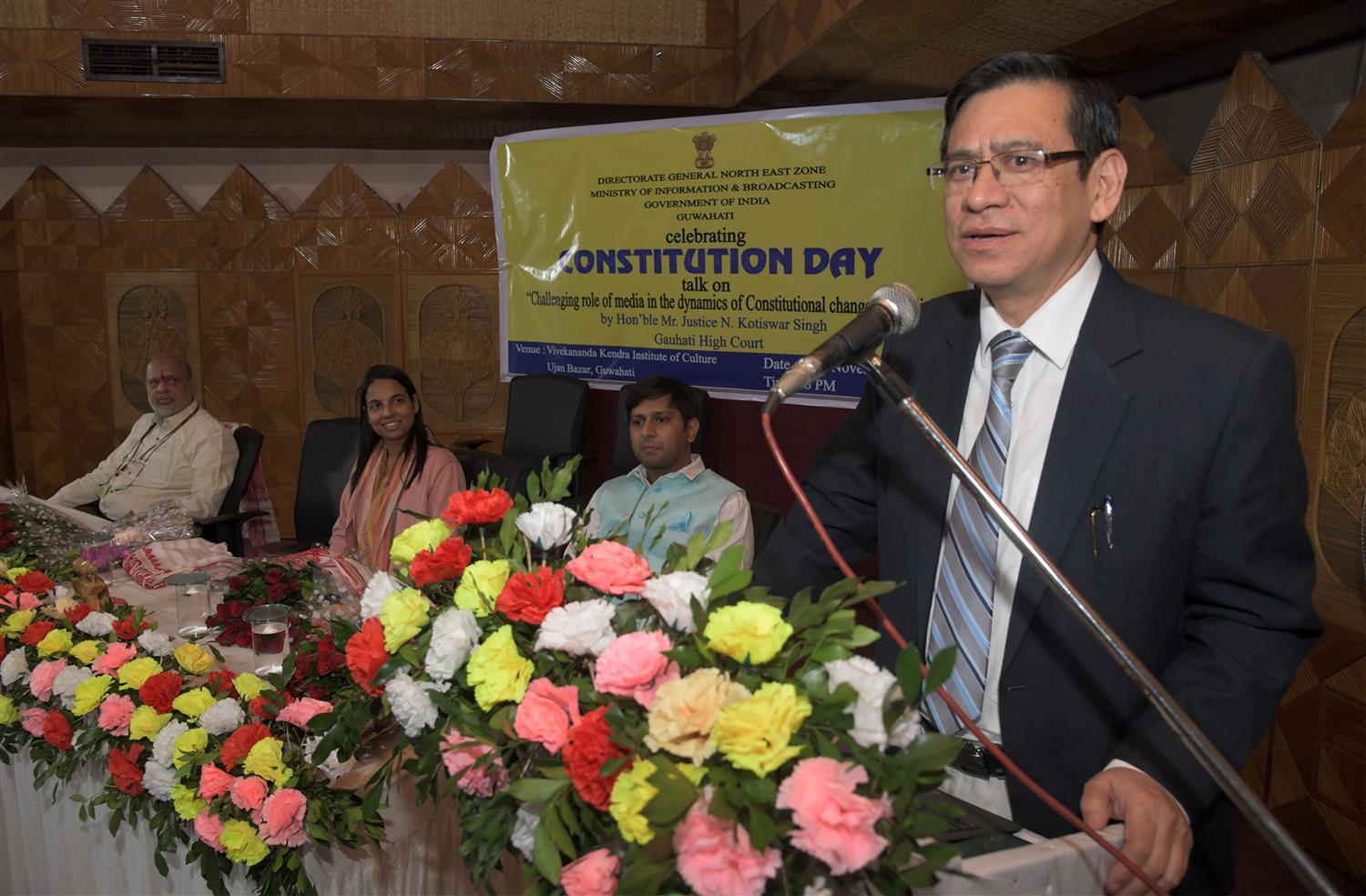 JUSTICE GUWAHATI HIGH COURT SHRI KOTISWAR SINGH DELIVERING HIS SPEECH AT A FUNCTION ORGANIZED ON THE OCCASION OF 70TH CONSTITUTION DAY “CHALLENGING ROLE OF MEDIA IN THE DYNAMICS OF CONSTITUTIONAL CHANGES IN INDIA” BY REGIONAL OUTREACH BUREAU MINISTRY OF INFORMATION &  BROADCASTING, RGUWAHATI ON 26TH NOVEMBER 2019 AT GUWAHATI.  SHRI L R VISHWANATH, DIRECTOR GENERAL, MINISTRY OF INFORMATION & BROADCASTING, SMT. KEERTI TEWARI, JOINT DIRECTOR, PIB GUWAHATI AND DR. A. M. FAROOQI, DEPUTY DIRECTOR ROB GUWAHATI  ARE ALSO SEEN IN THE PICTURE.