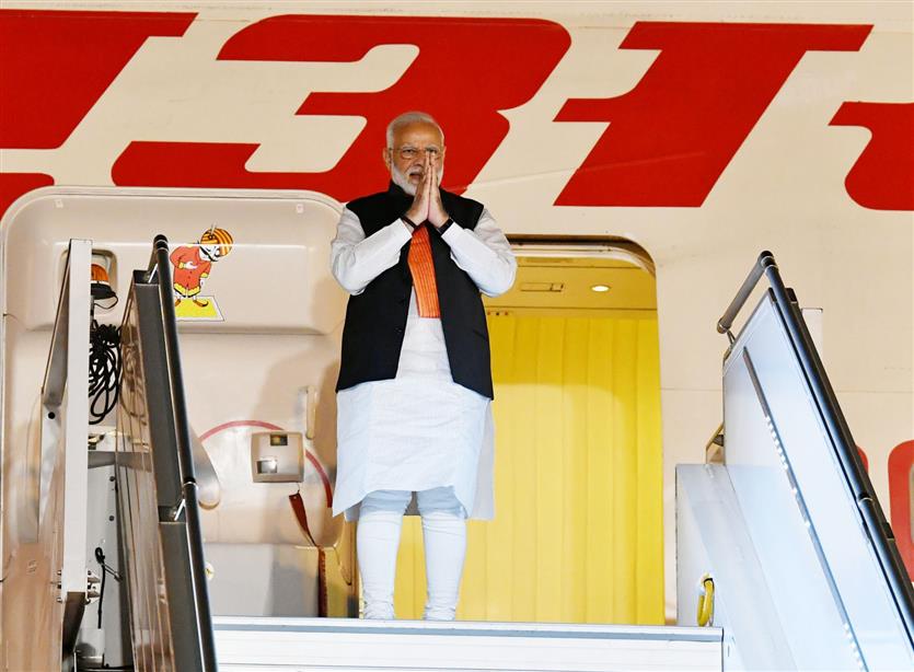 The Prime Minister, Shri Narendra Modi arrives at Palam airport, New Delhi on September 28, 2019.