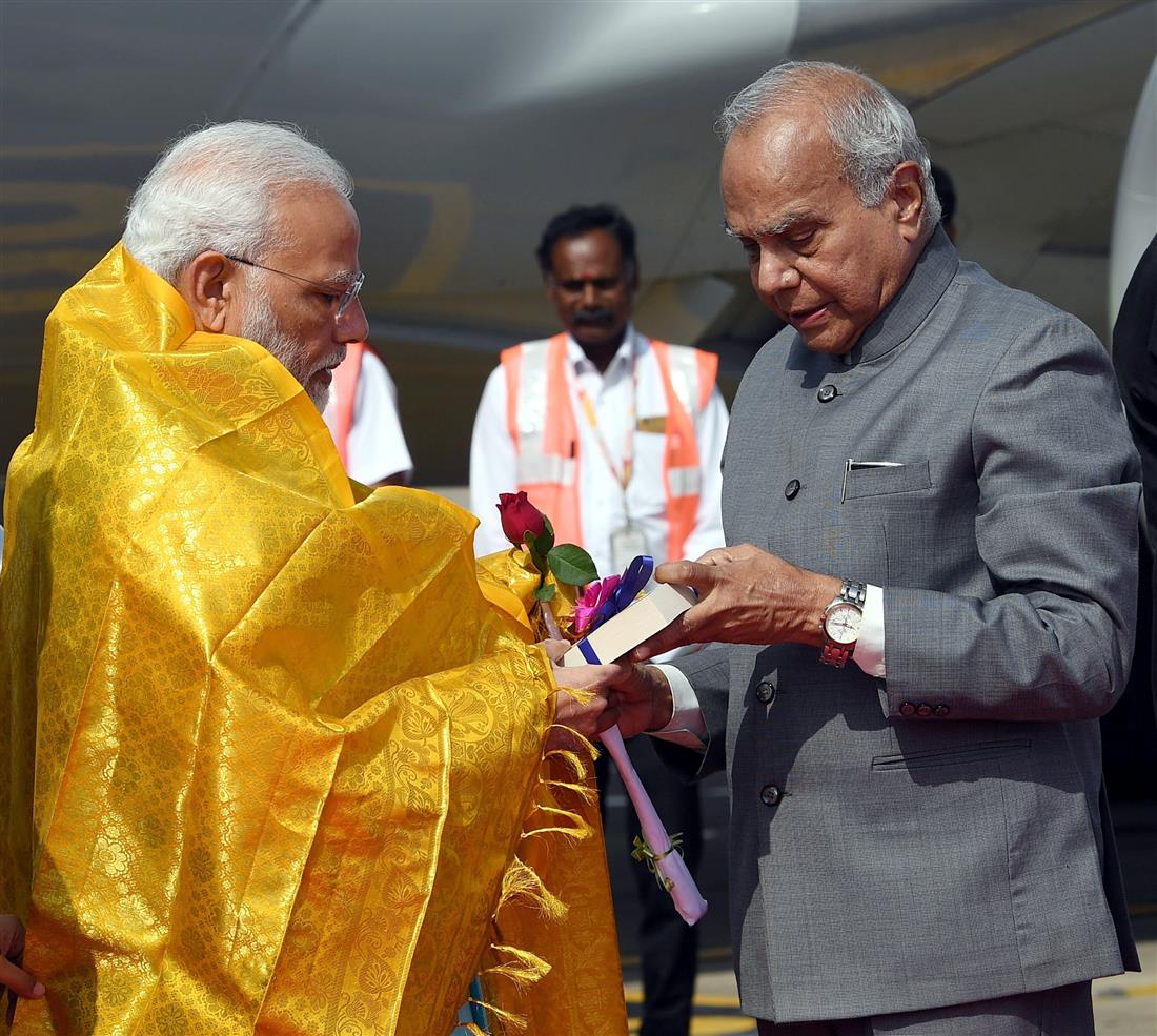 The Prime Minister, Shri Narendra Modi being welcomed by the Governor of Tamil Nadu, Shri Banwarilal Purohit, on his arrival, in Chennai, Tamil Nadu on September 30, 2019.