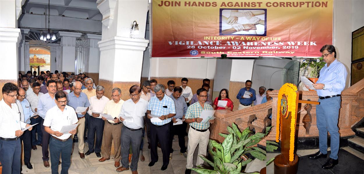 Sri Anupam Sharma, Additional General Manager, South Eastern Railway administering Integrity Pledge to staff and officers of SER Headquarters, Garden Reach, this morning (29/10/2019) as a part of observance of Vigilance Awareness Week. Sri Sankarsan Nayak, Senior Deputy General Manager & Chief Vigilance Officer, S E Railway and other Principal Head of Departments attended the oath taking ceremony.