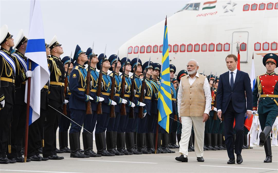 The Prime Minister, Shri Narendra Modi being welcomed on his arrival, at Vladivostok Airport, in Russia on September 04, 2019.
