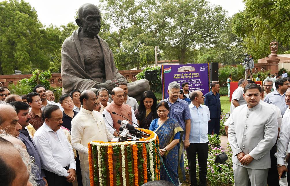 The Speaker, Lok Sabha, Shri Om Birla, the Union Minister for Defence, Shri Rajnath Singh, the Union Minister for Health & Family Welfare, Science & Technology and Earth Sciences, Dr. Harsh Vardhan and other dignitaries during the Swachhata Abhiyan, at Parliament House, in New Delhi on July 13, 2019.