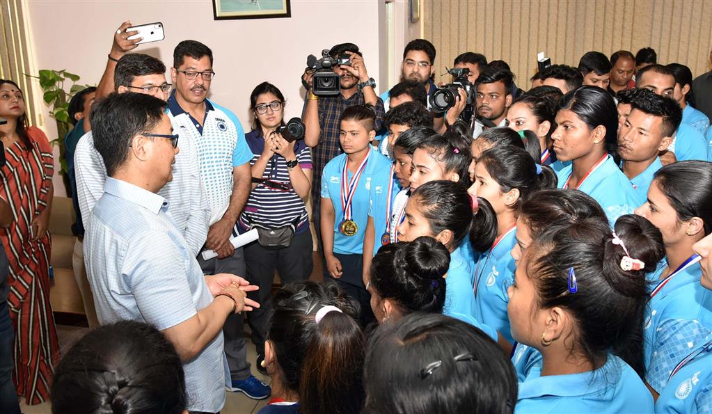 The Minister of State for Youth Affairs & Sports (Independent Charge) and Minority Affairs, Shri Kiren Rijiju meeting the athletes of the Indian Contingent who participated in the Commonwealth Weightlifting Championship in Samoa, in New Delhi on July 16, 2019. 
