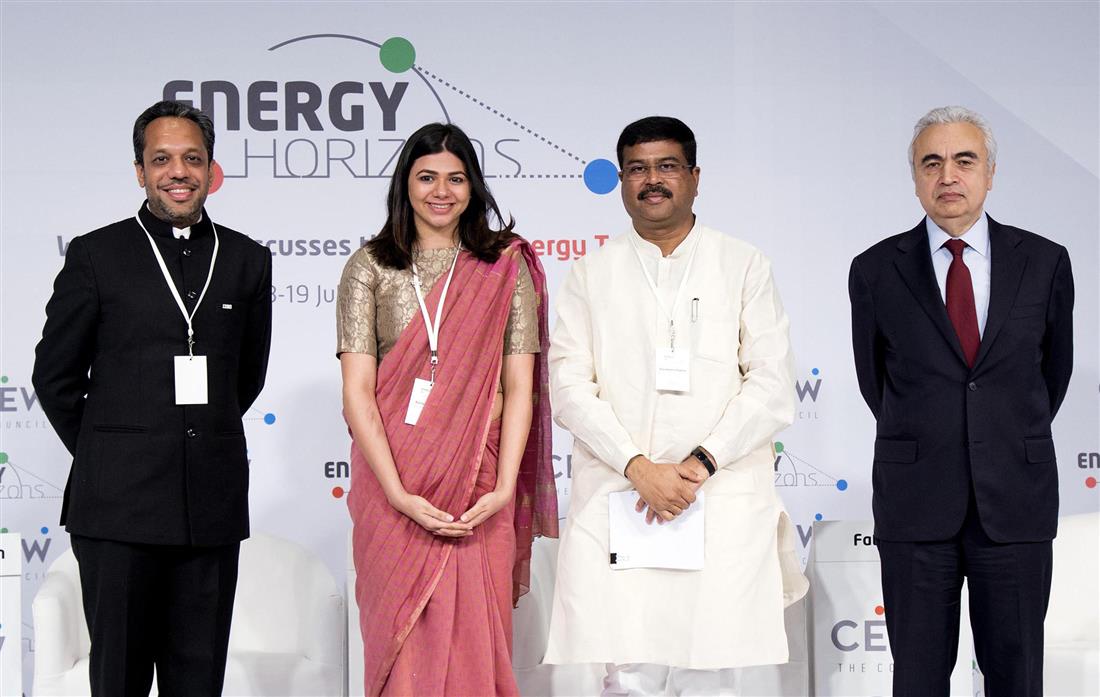 The Union Minister for Petroleum & Natural Gas and Steel, Shri Dharmendra Pradhan along with the Executive Director of the International Energy Agency, Mr. Fatih Birol at the Energy Horizon -2019, in New Delhi on July 19, 2019.