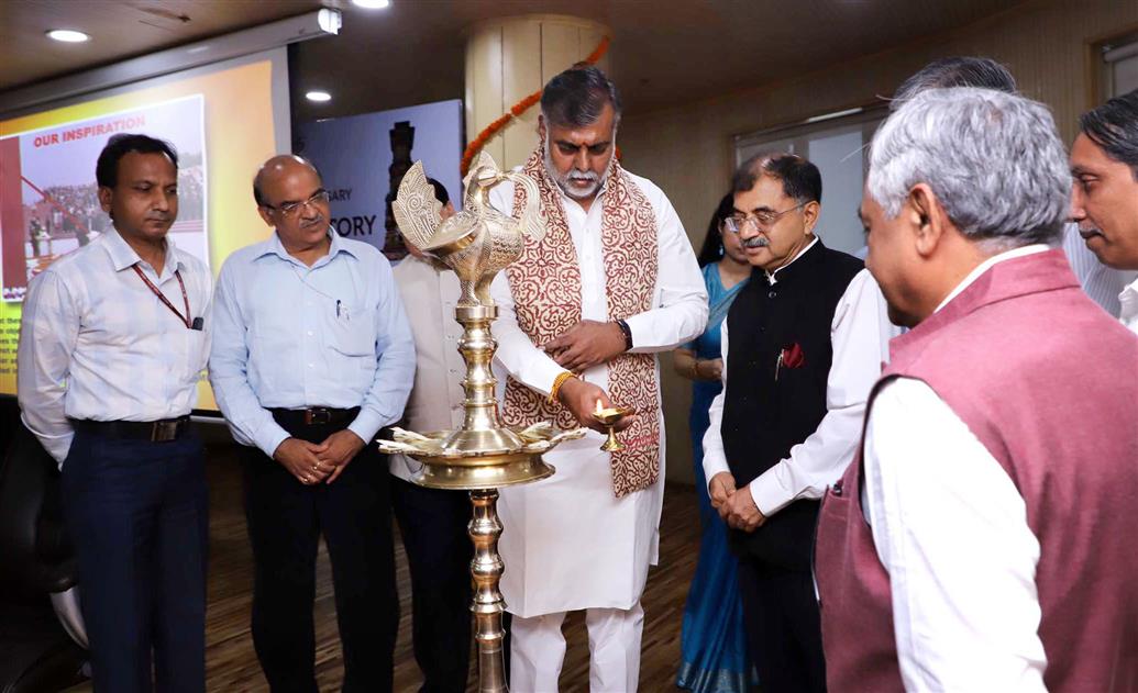 The Minister of State for Culture and Tourism (Independent Charge), Shri Prahalad Singh Patel lighting the lamp to inaugurate an Exhibition on the 20th Anniversary of Kargil Vijay Diwas, in New Delhi on July 26, 2019.