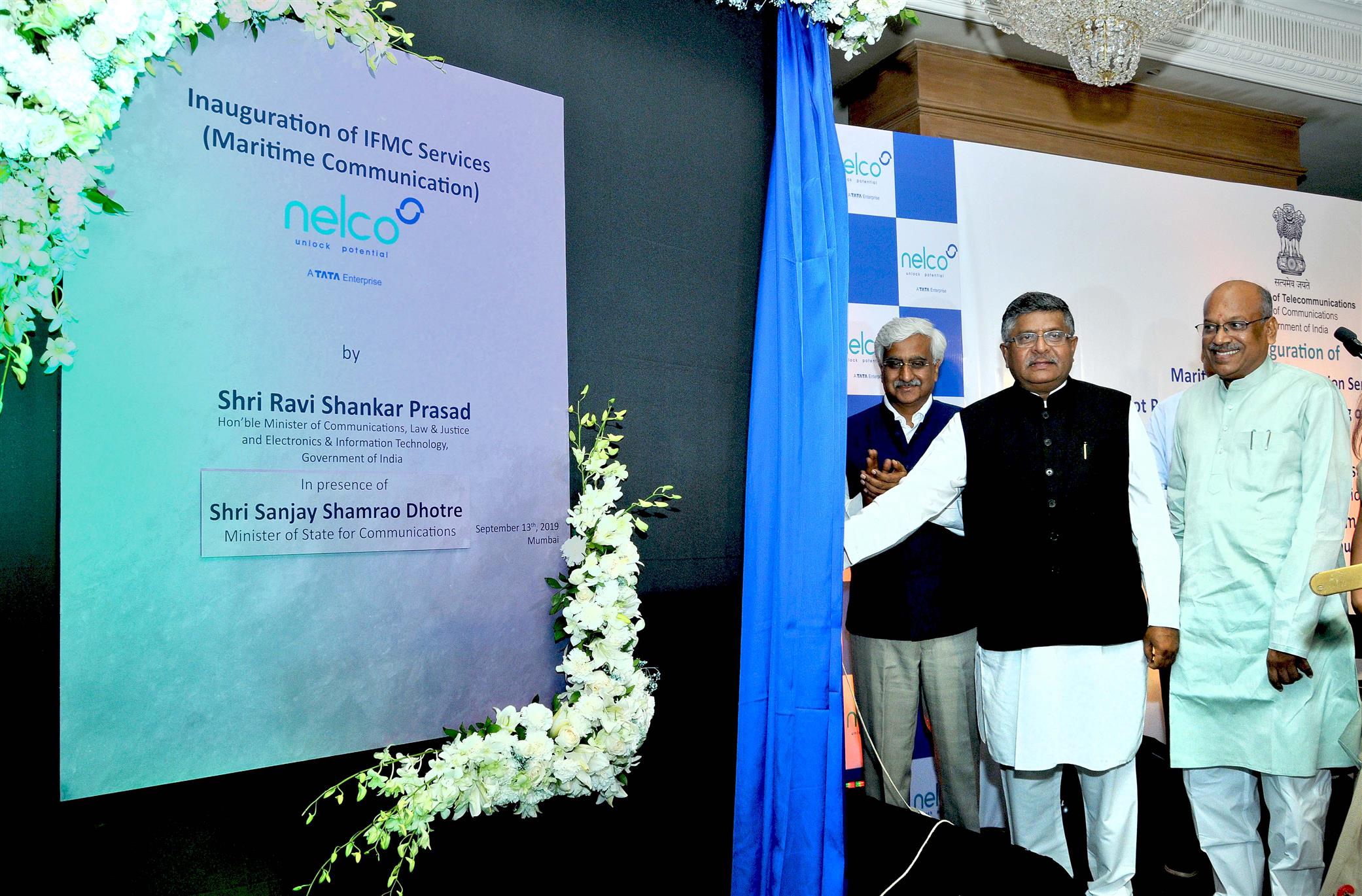 Union Minister for IT and Communication, Law and Justice and Electronics Shri Ravi Shankar Prasad unveiling the plaque to inaugurate Maritime Telecommunication Service & Pilot Project in Maharashtra for Tracing stolen mobiles in Mumbai on September 13, 2019. MoS for Communication Shri Sanjay Shamrao Dhotre also present.