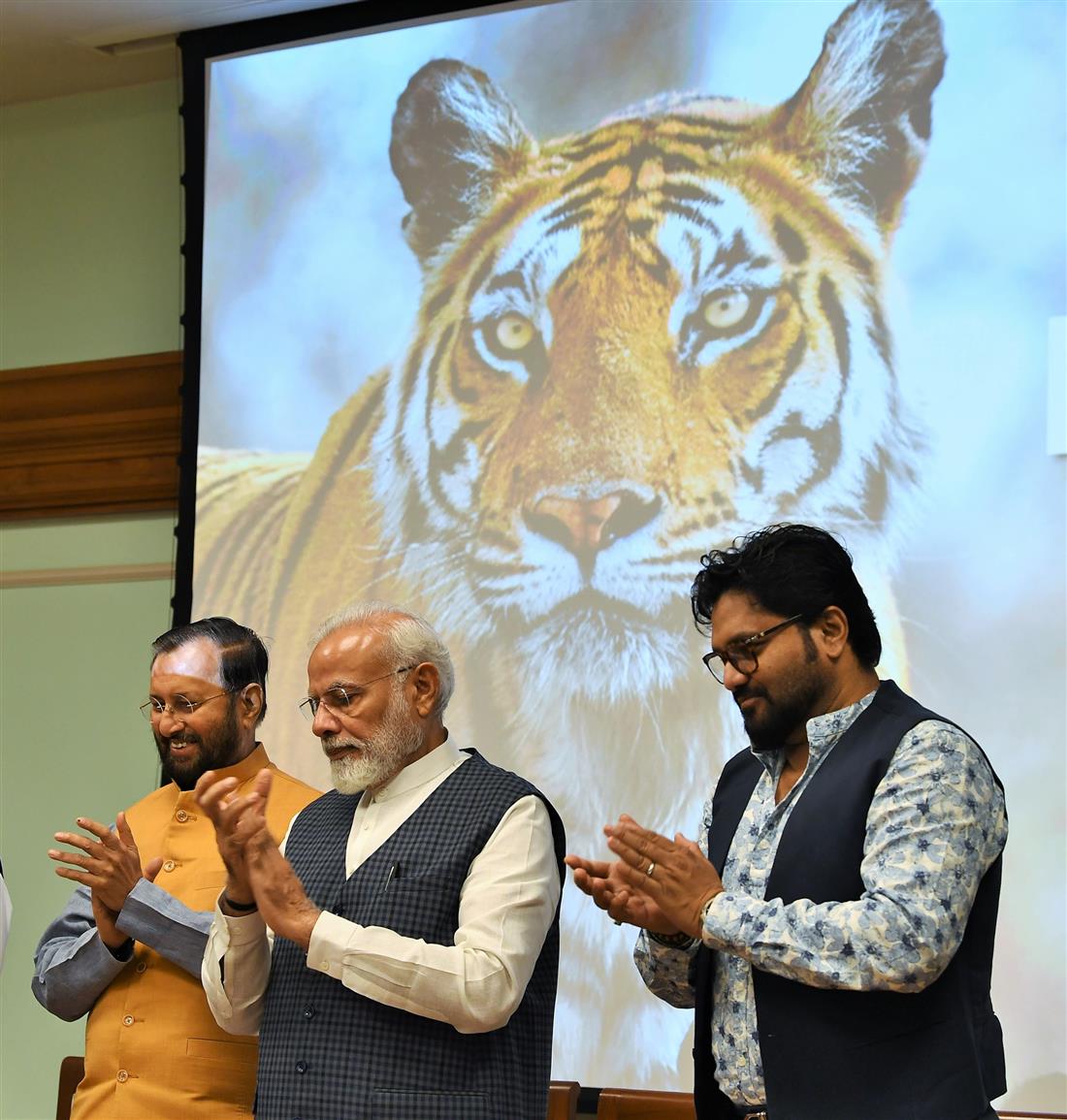 The Prime Minister, Shri Narendra Modi at the release of the results of 4th cycle of All India Tiger Estimation – 2018, on the occasion of the Global Tiger Day, in New Delhi on July 29, 2019. The Union Minister for Environment, Forest & Climate Change and Information & Broadcasting, Shri Prakash Javadekar and the Minister of State for Environment, Forest and Climate Change, Shri Babul Supriyo are also seen. 	