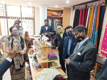 Shri Arjun Munda, Union Minister for Tribal Affairs going through the exhibition put to showcase tribal products after inaugurating 125th TRIBES India out in Kolkata on December, 9, 2020. 