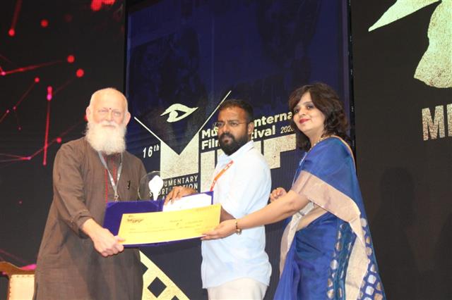 Director Aravind M receiving the Special Award for Best Short film on Water Conservation & Climate Change for his film The Wetland s Wall, at 16th edition of Mumbai International Film Festival, in Mumbai, on February 3, 2020.