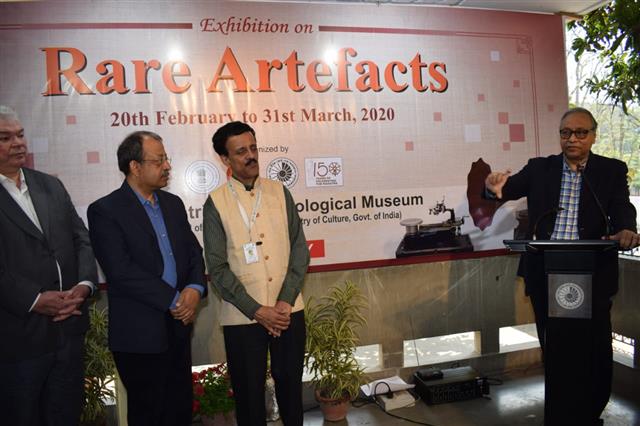 Shri Jawhar Sircar, Former CEO, speaking at the occasion of Exhibition on “Rare Artifacts” at BITM.