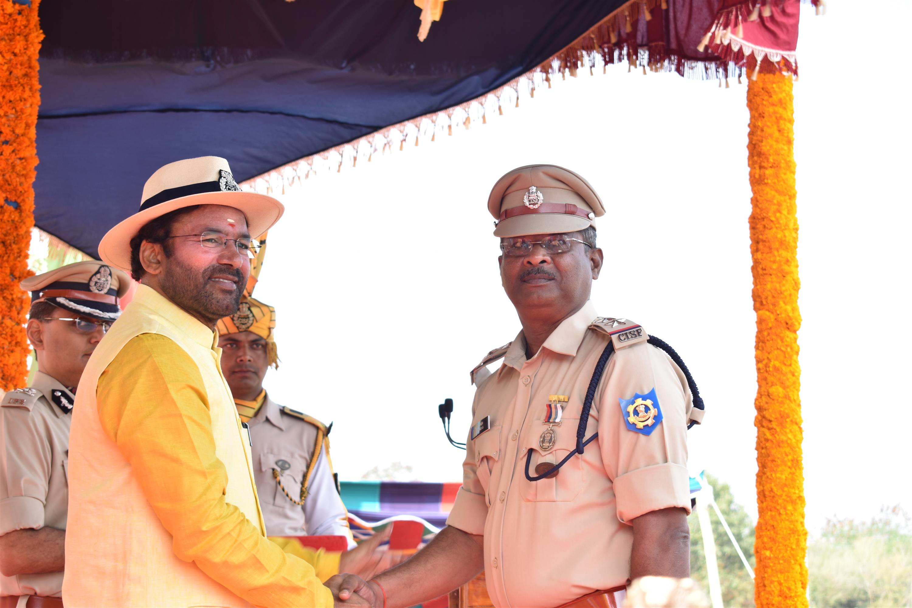 Union Minister of State for Home Affairs ShriKishan Reddy distributes the awards to CISF Officers at CISF RTC, Arakkonam in Tamilnadu on 22 February, 2020.