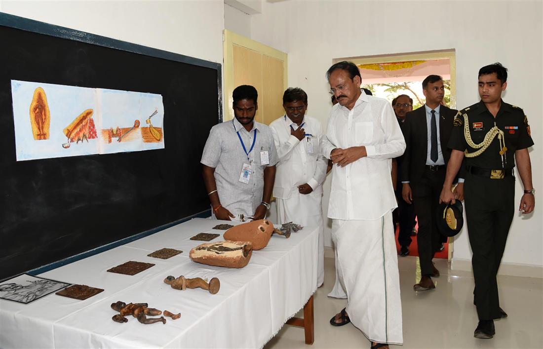 The Vice President of India, Shri M. Venkaiah Naidu visiting various work studios at the Government College of Architecture and Sculpture in Mamallapuram, Tamil Nadu on 28 February, 2020.