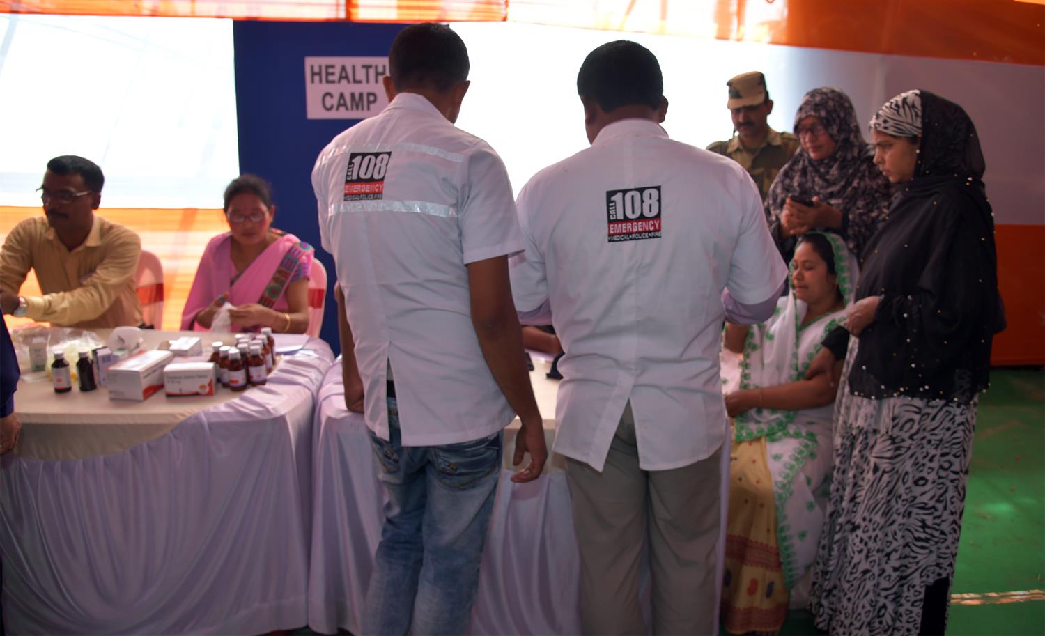 Regional Outreach Bureau, Guwahati under the Ministry of Information and Broadcasting organized an exhibition on Intensified Mission Indradhanush 2.0 at Neherubali Play Ground at Nagaon today. Free Health check up and Immunization camp was also organized at the event in coordination with the District Health Department of Nagaon on 29th February  2020.

