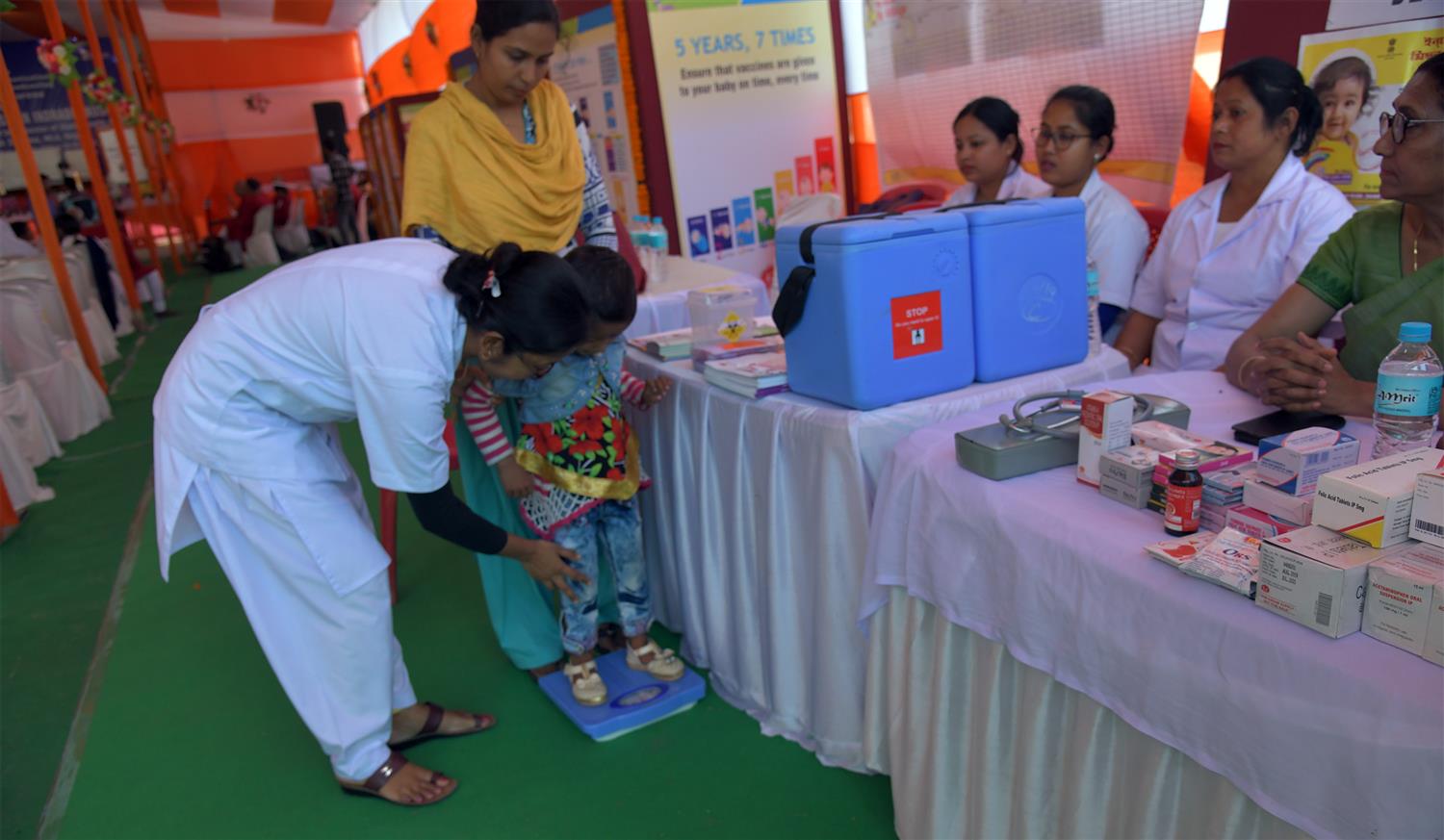 Regional Outreach Bureau, Guwahati under the Ministry of Information and Broadcasting organized an exhibition on Intensified Mission Indradhanush 2.0 at Neherubali Play Ground at Nagaon today. Free Health check up and Immunization camp was also organized at the event in coordination with the District Health Department of Nagaon on 29th February  2020.

