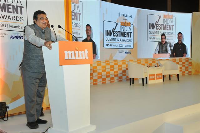 Shri Nitin Gadkari Union Minister of Road Transport & Highways and MSME  at Mint India Investment Summit & Awards in Mumbai today