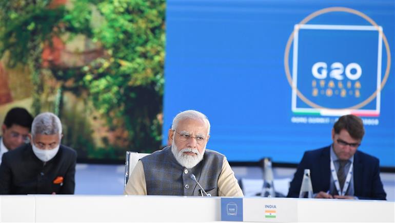 प्रधानमंत्री श्री नरेंद्र मोदी ने 31 अक्टूबर, 2021 को रोम, इटली में जी20 शिखर सम्मेलन के इतर आपूर्ति श्रृंखला लचीलापन (Supply Chain Resilience) पर आयोजित वैश्विक शिखर सम्मेलन में शिरकत की।:Prime Minister