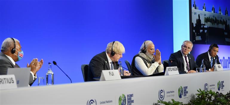 प्रधानमंत्री श्री नरेन्द्र मोदी ने 02 नवंबर, 2021 को ग्लासगो, स्कॉटलैंड में रेसिलिएंट द्वीप देशों के लिए बुनियादी ढांचे' पहल के शुभारंभ समारोह में शिरकत की।:Prime Minister