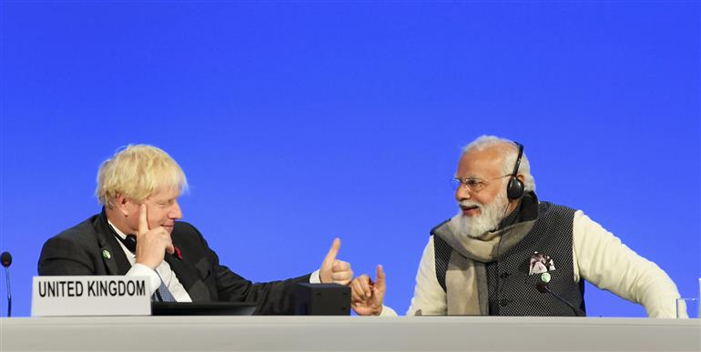प्रधानमंत्री श्री नरेन्द्र मोदी ने 02 नवंबर, 2021 को ग्लासगो, स्कॉटलैंड में रेसिलिएंट द्वीप देशों के लिए बुनियादी ढांचे' पहल के शुभारंभ समारोह में शिरकत की।:Prime Minister