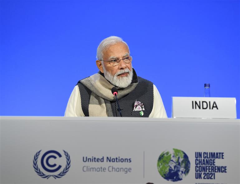 प्रधानमंत्री श्री नरेन्द्र मोदी 02 नवंबर, 2021 को ग्लासगो, स्कॉटलैंड में रेसिलिएंट द्वीप देशों के लिए बुनियादी ढांचे' पहल के शुभारंभ अवसर पर संबोधित करते हुए।:Prime Minister
