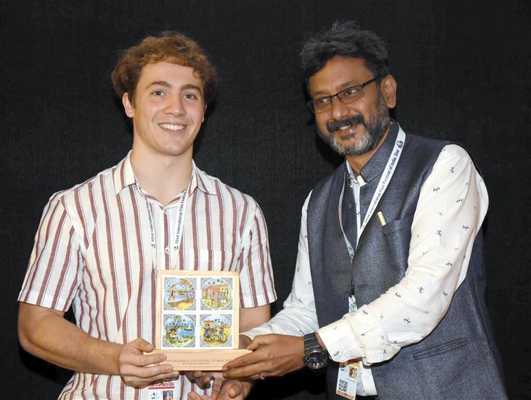 Actor of the film ‘The Giants, Riccardo Bombagi being felicitated, during the 52nd International Film Festival of India (IFFI-2021), in Panaji, Goa on November 25, 2021.