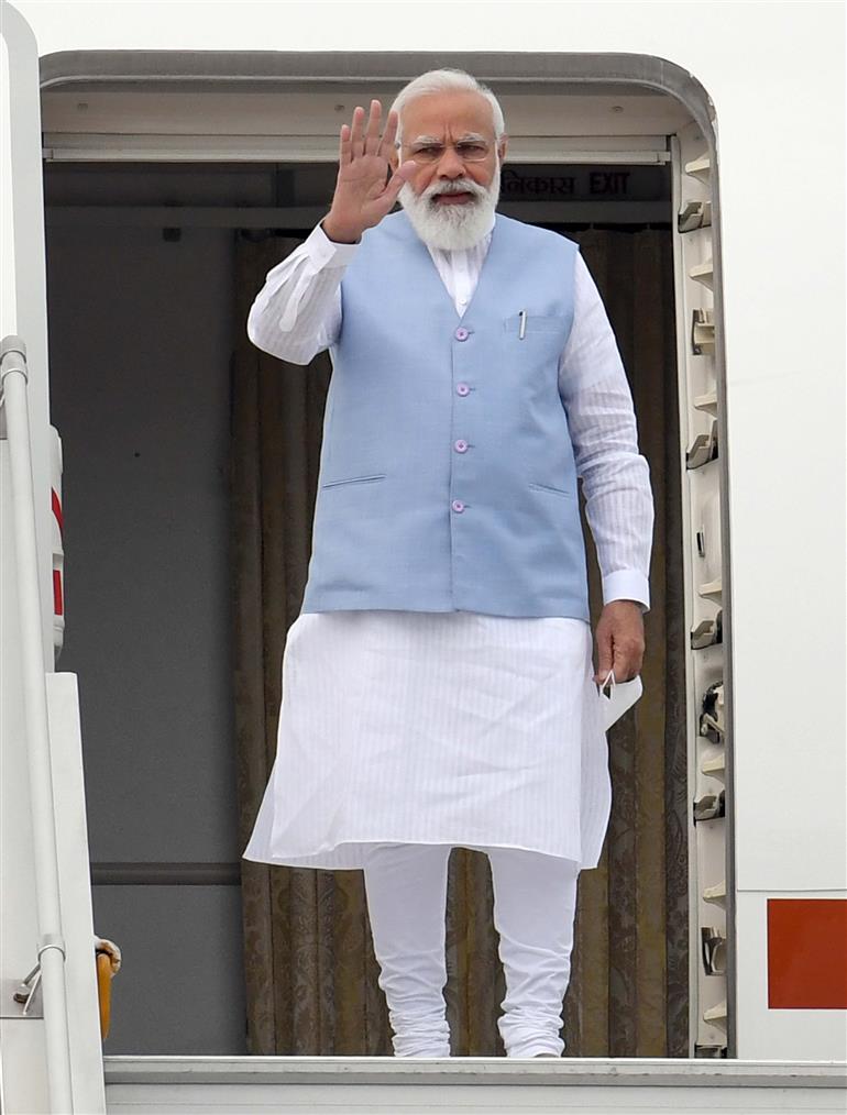 प्रधानमंत्री श्री नरेन्द्र मोदी 26 सितंबर, 2021 को अमेरिका की अपनी आधिकारिक यात्रा पूरी करने के बाद न्यूयॉर्क से दिल्ली पहुंचे।:Prime Minister