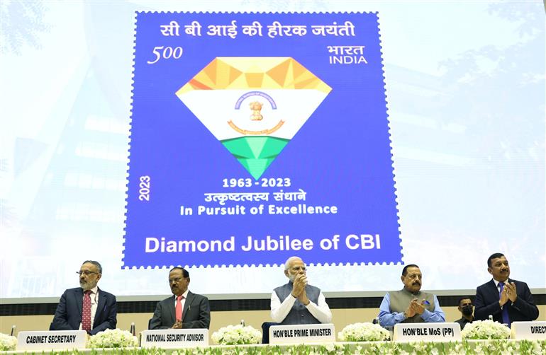  प्रधानमंत्री 3 अप्रैल 2023 को नई दिल्ली स्थित विज्ञान भवन में सीबीआई के हीरक जयंती समारोह का उद्घाटन करते हुए।
