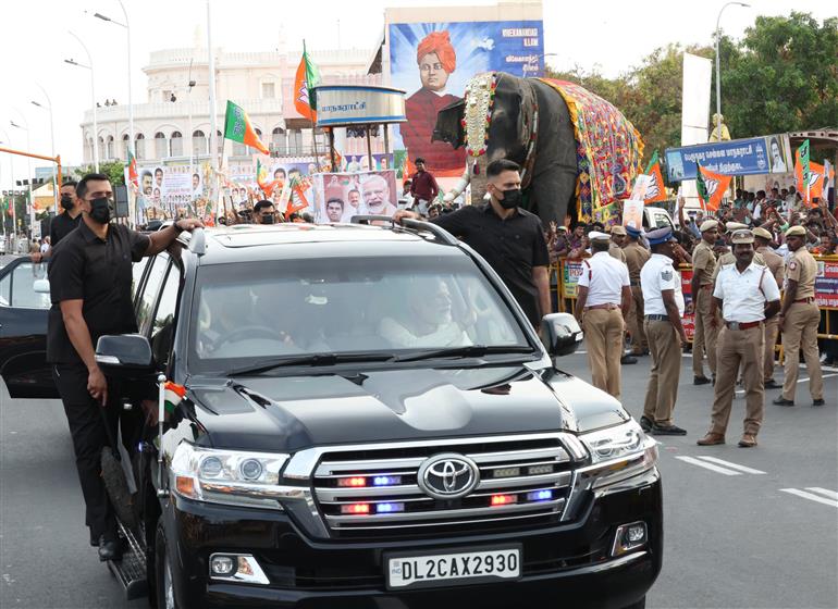 PM being welcomed by people at Chennai, in Tamil Nadu on April 8, 2023.