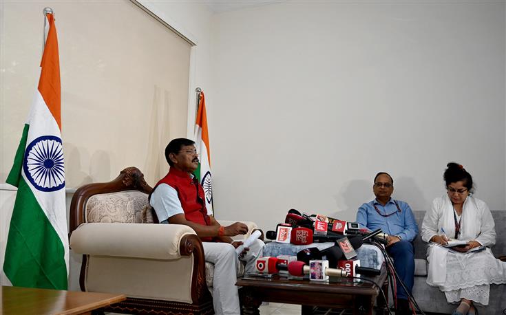 The Union Minister for Tribal Affairs, Shri Arjun Munda briefing the media at 9 Years Achievements of Government on ‘Rail Safety’, in New Delhi on August 09, 2023.